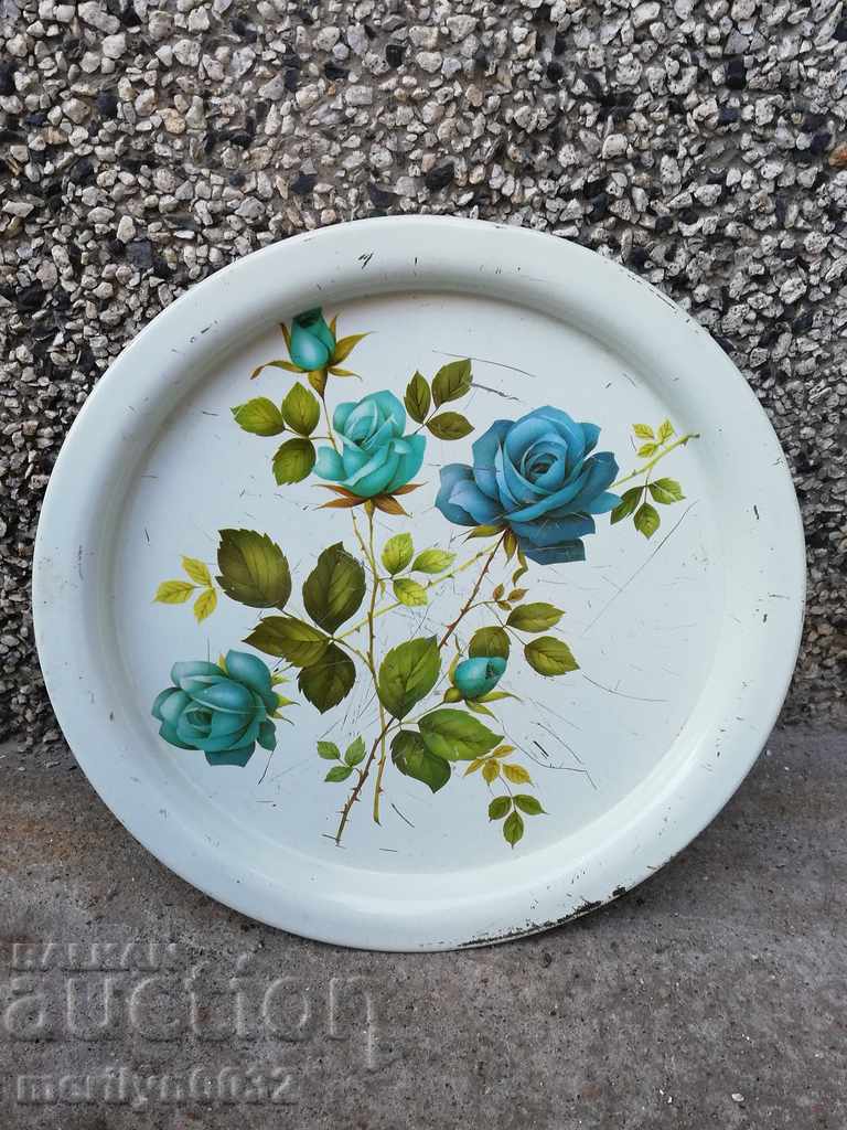 Delivery of Old metallic painted platter tray, plateau Delivery of Old metallic painted platter tray, plateau