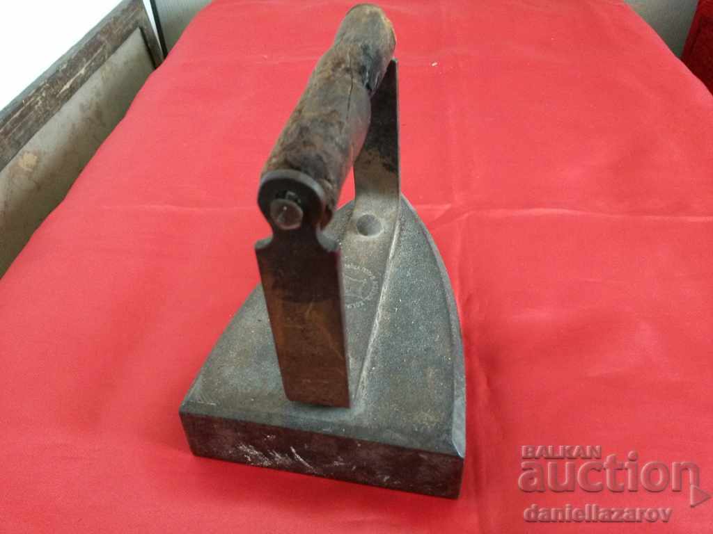 Auction Very Rare Old Chugunna Iron 19 Century Auction Very Rare Old Chugunna Iron 19 Century