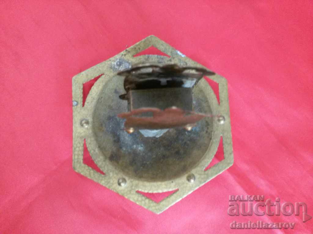 Old Bronze KIBITNIK with price 28.00 BGN | € 14.32 Old Bronze KIBITNIK with price 28.00 BGN | € 14.32