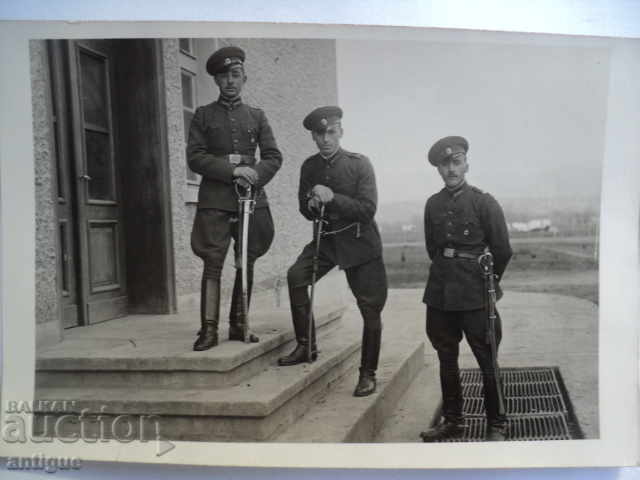 OLD PICTURE, MILITARY, UNIFORMS SABI. with price 10.00 BGN | € 5.11