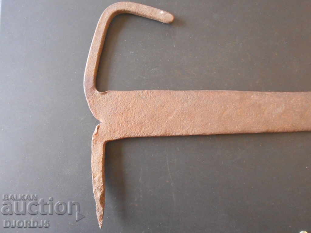 Auction Old wrought iron Auction Old wrought iron