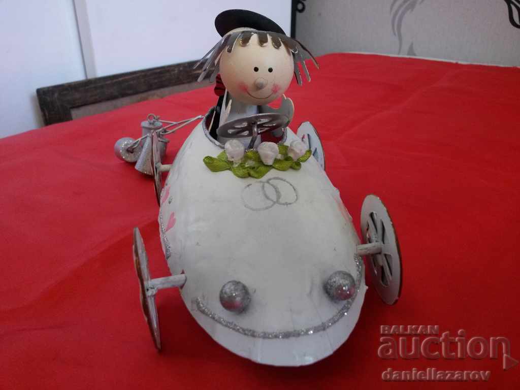 Аукцион Шведска Ламаринена Играчка Автомобил Младоженци