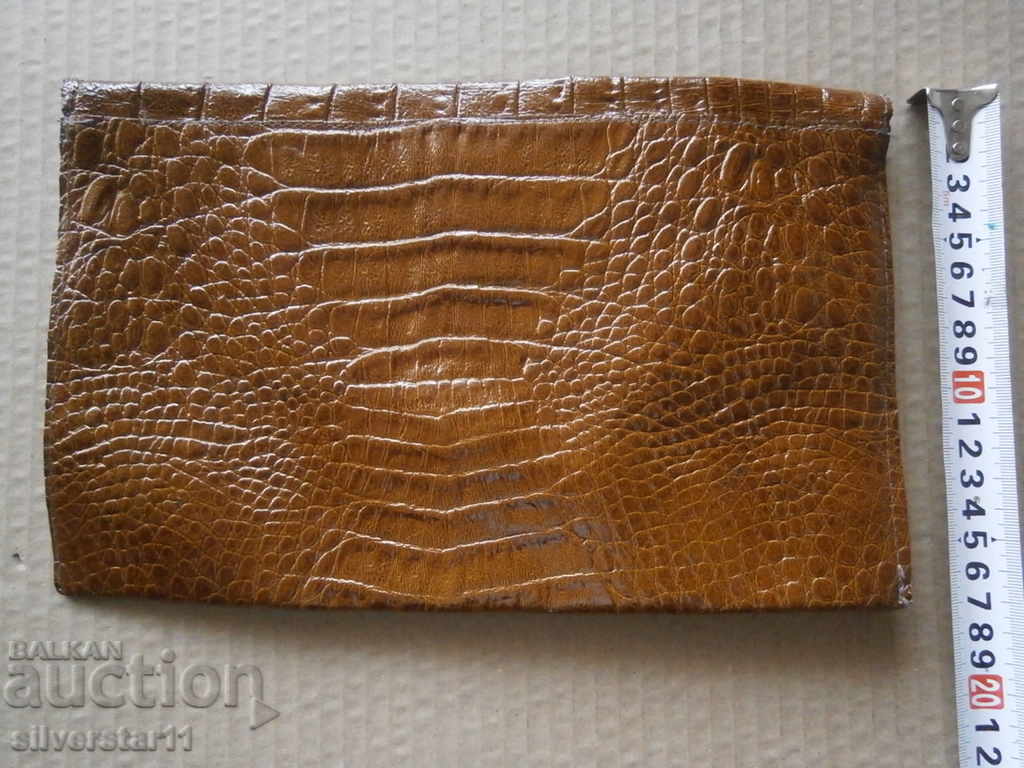 Delivery of Crocodile leather crocodile bag Delivery of Crocodile leather crocodile bag