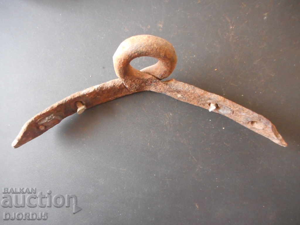 Auction An old honeycomb hinge Auction An old honeycomb hinge