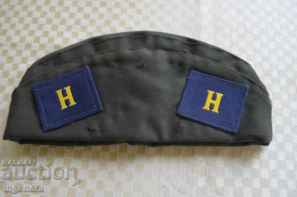 Auction  MILITARY HAT, BARETTA, SUCH, KEPE