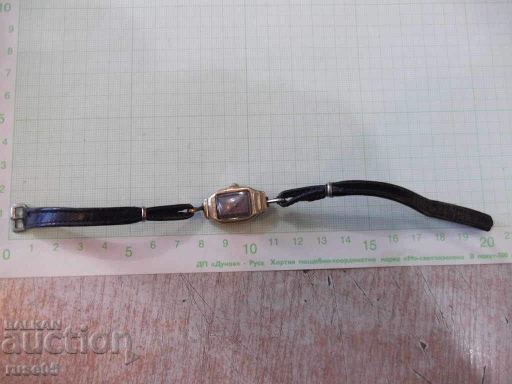 Clock "SUISSE" handmade Swiss working woman with price 40.00 BGN | € 20.45 Clock "SUISSE" handmade Swiss working woman with price 40.00 BGN | € 20.45