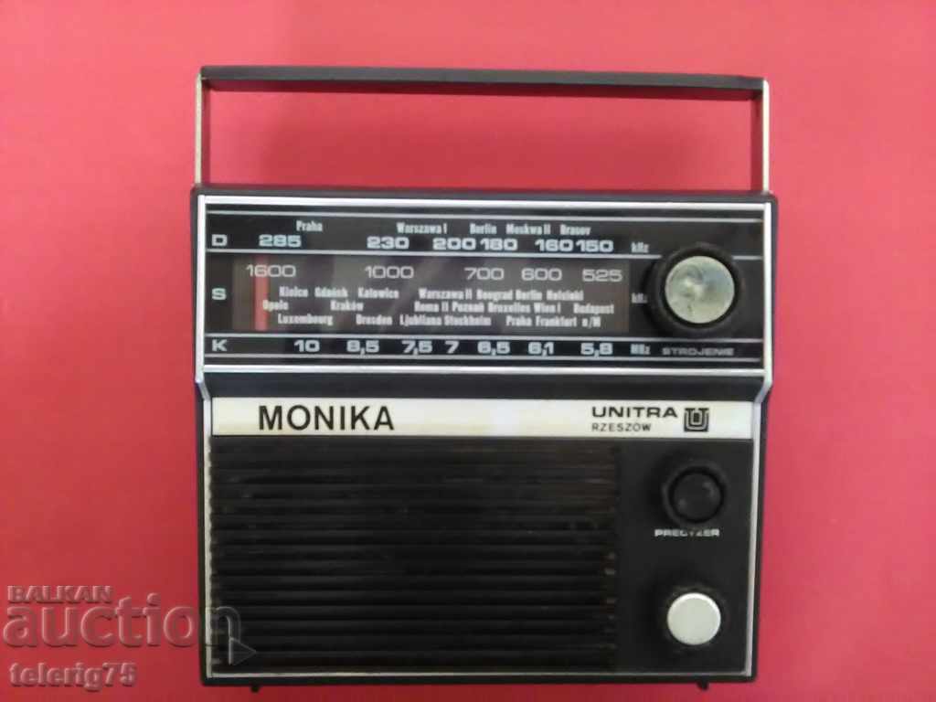 Полско Старо Retro Portable Radio 'UNITRA Monika'