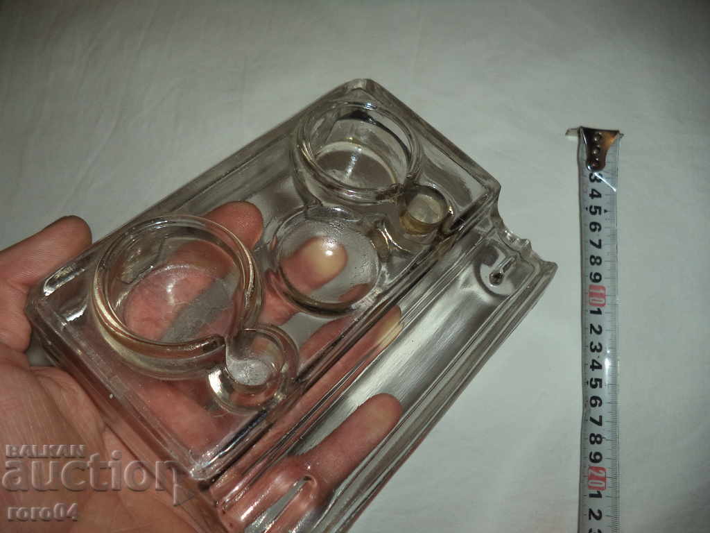 Auction GREAT OLD GLASS OIL Auction GREAT OLD GLASS OIL