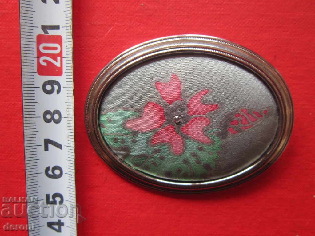 An amazing German brooch with stone with price 10.00 BGN | € 5.11 An amazing German brooch with stone with price 10.00 BGN | € 5.11