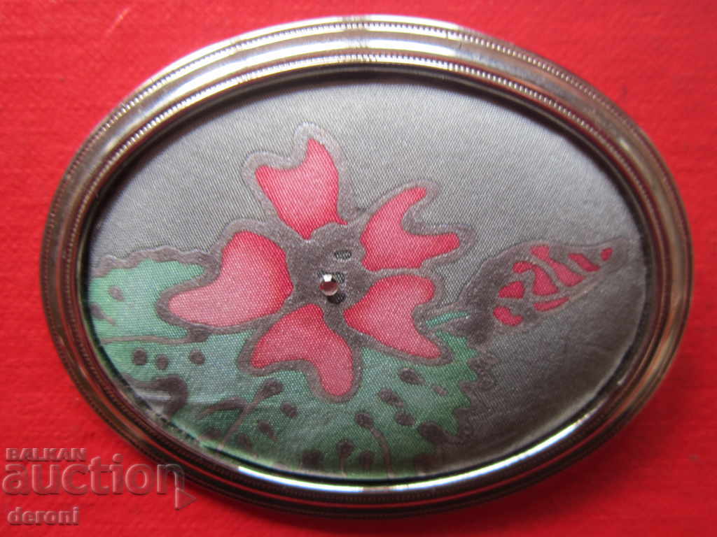 Auction An amazing German brooch with stone Auction An amazing German brooch with stone