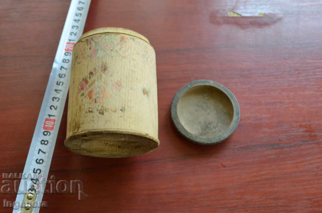 DIN LEMN BOX OLD cu preț 15.00 BGN | € 7.67 DIN LEMN BOX OLD cu preț 15.00 BGN | € 7.67