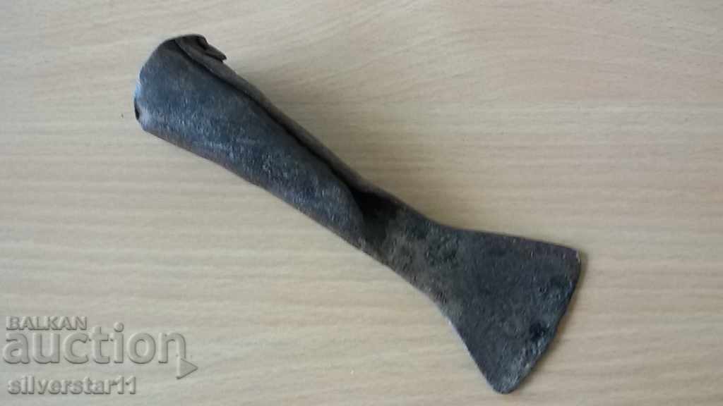 the old forgotten gauntlet with price 15.00 BGN | € 7.67