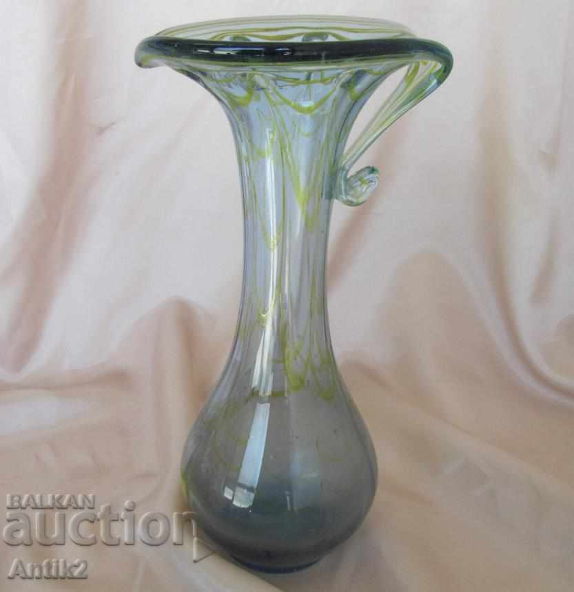 Delivery of The 50 Old Crystal Glass Vase of Bohemia Delivery of The 50 Old Crystal Glass Vase of Bohemia