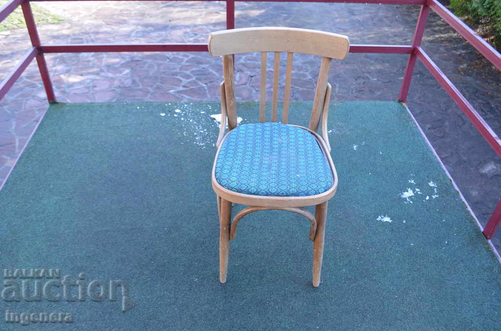 Delivery of STAR STANDARD CHAIR