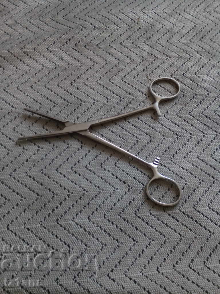 Old medical scissors Chifa Poland with price 12.00 BGN | € 6.14 Old medical scissors Chifa Poland with price 12.00 BGN | € 6.14