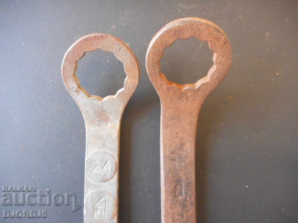 Delivery of Old keys, marked, 2 pieces Delivery of Old keys, marked, 2 pieces