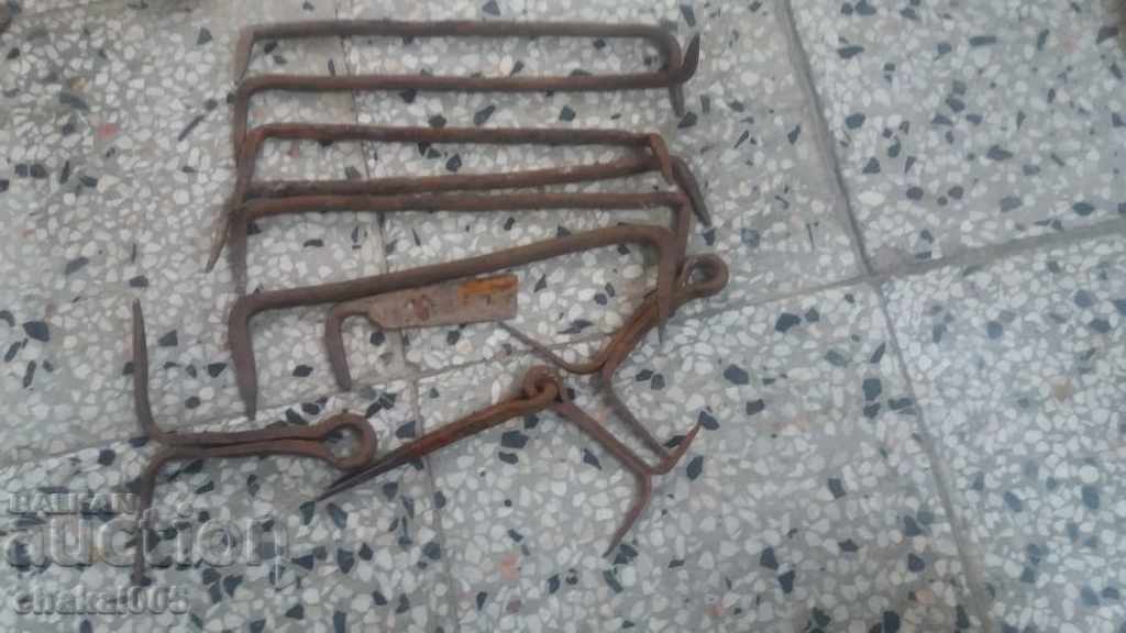 Forged brackets and latches Forged brackets and latches