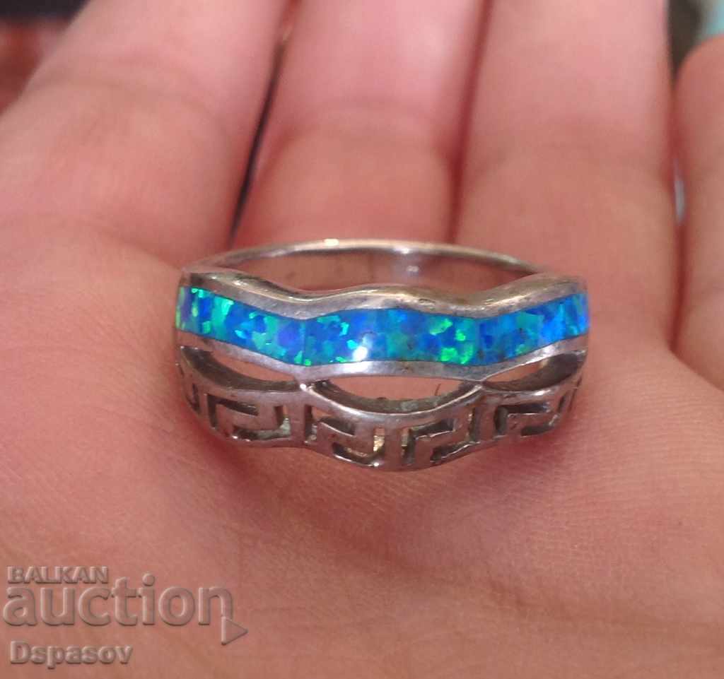 Ασημένιο δαχτυλίδι με Opal