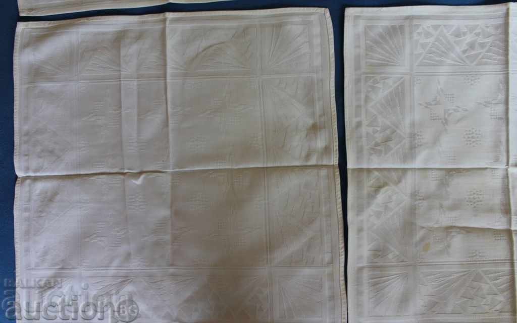 COMPLEX SALFETS KARETA KALETA SALFETKA with price 9.00 BGN | € 4.60