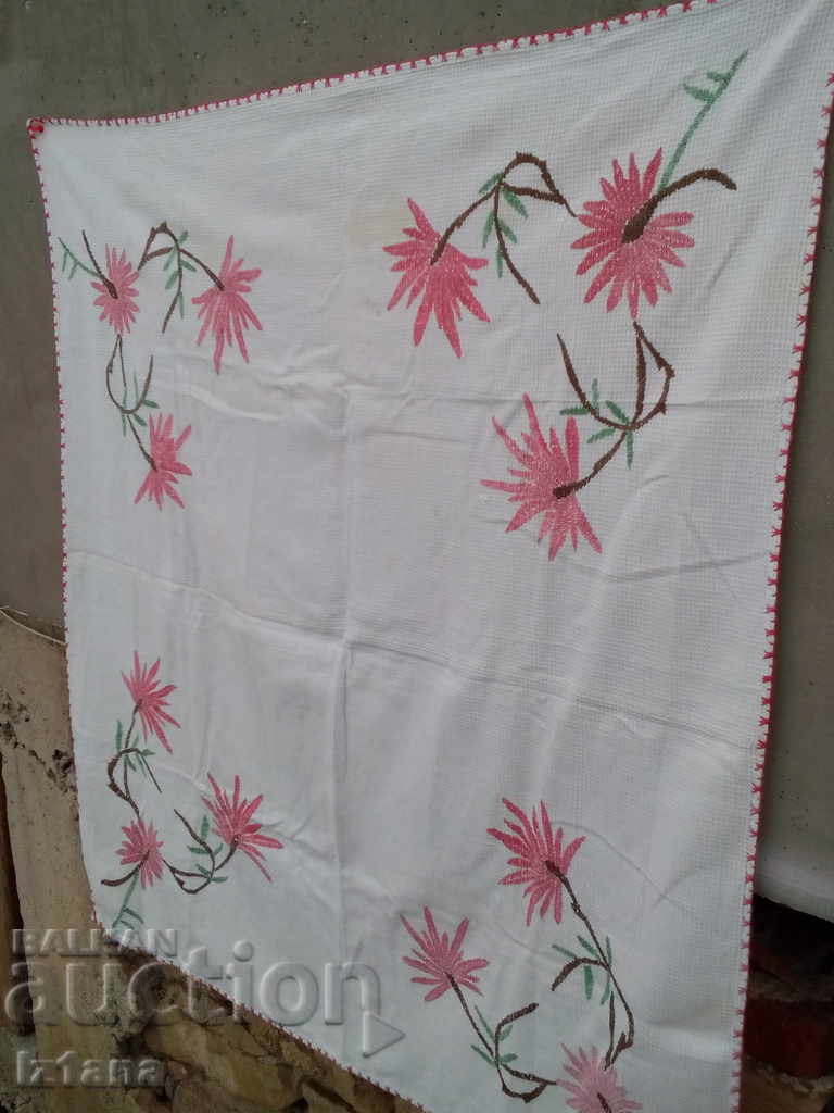 Delivery of Old embroidered tablecloth Delivery of Old embroidered tablecloth