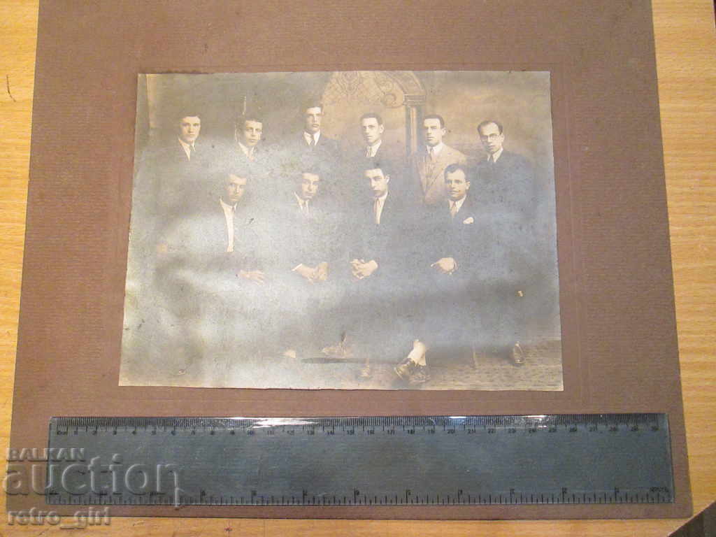 Sell an old picture - cardboard. with price 9.90 BGN | € 5.06 Sell an old picture - cardboard. with price 9.90 BGN | € 5.06