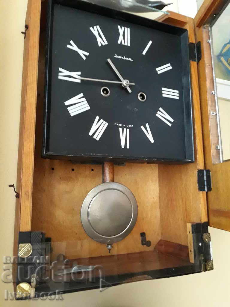 Wall clock Jantar with price 45.00 BGN | € 23.01