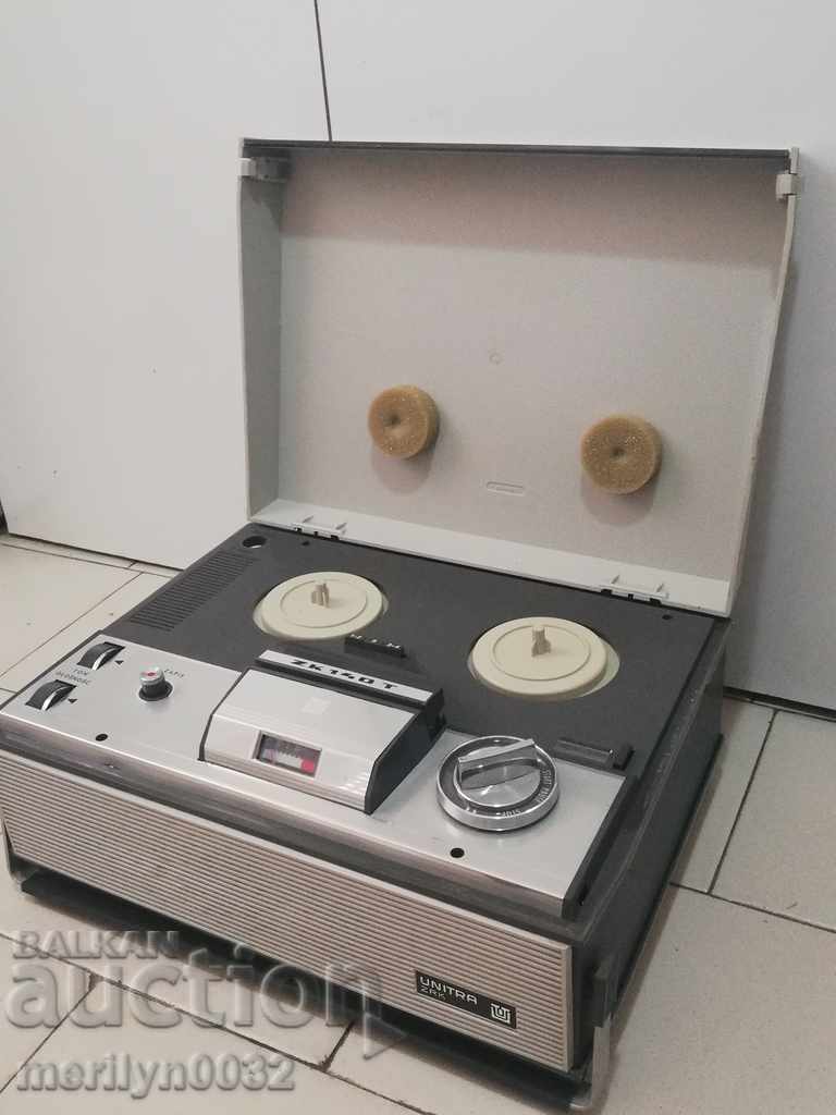 Magnetofon UNITRA din anii '60 ai Poloniei