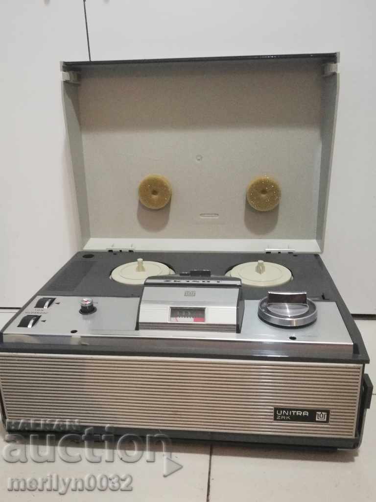 Magnetofon UNITRA din anii '60 ai Poloniei