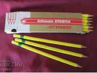 40 Yellow Pencils 12 pieces for glass and metal Germany
