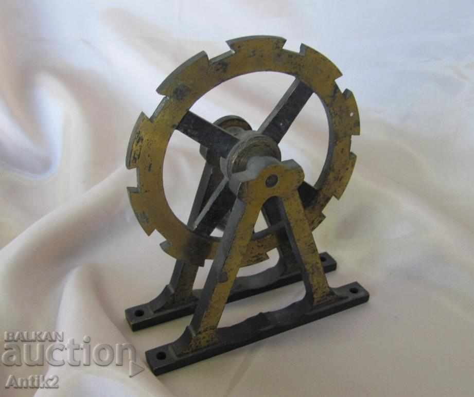 19th Century Bronze Telegraph Facility with price 65.00 BGN | € 33.23 19th Century Bronze Telegraph Facility with price 65.00 BGN | € 33.23