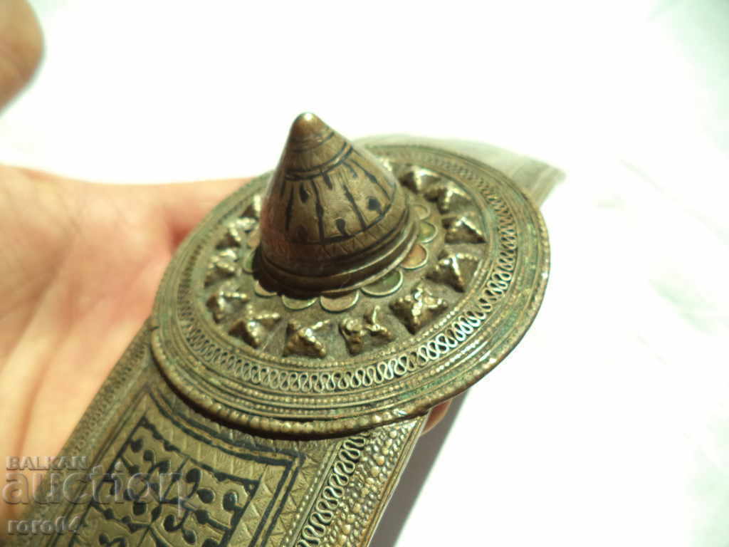 Παράδοση ΚΑΥΣΙΑΚΑ ΜΠΟΥΚΕΤΑ ΜΕ ΝΙΕΛΟ Παράδοση ΚΑΥΣΙΑΚΑ ΜΠΟΥΚΕΤΑ ΜΕ ΝΙΕΛΟ