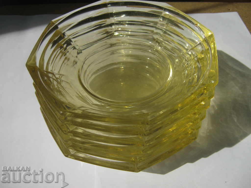 Socialism. Yellow glass. Saucers. Lot №1