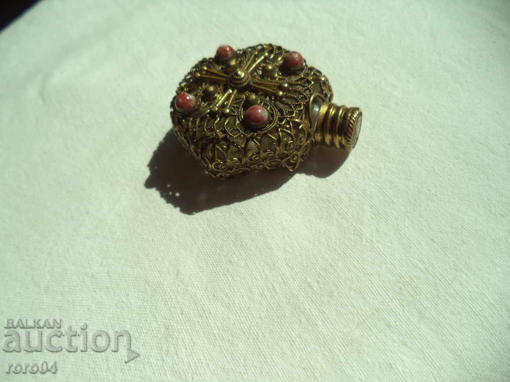 Auction BEAUTIFUL OLIVE PARFUM SHAFT - GLAZED GLASS + STONES Auction BEAUTIFUL OLIVE PARFUM SHAFT - GLAZED GLASS + STONES