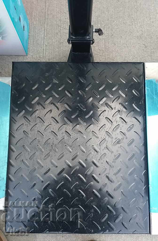 Cantar electronic platformă pliabil până la 100 kg cu preț 65.50 BGN | € 33.49