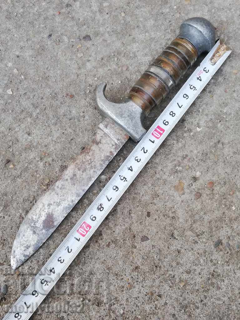 Auction An old knife with a guard dagger blade Auction An old knife with a guard dagger blade