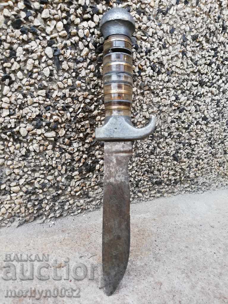 Delivery of An old knife with a guard dagger blade Delivery of An old knife with a guard dagger blade