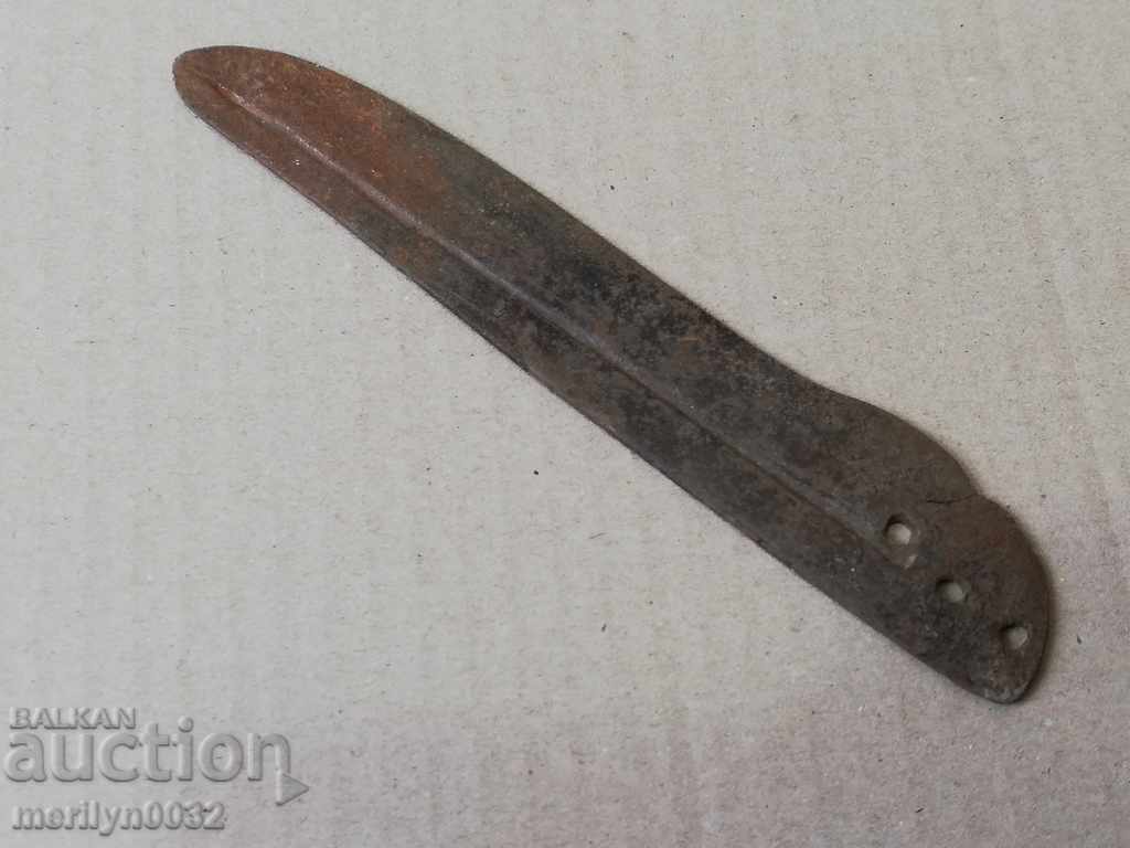 An old knife without a knife cutter - 5 An old knife without a knife cutter - 5