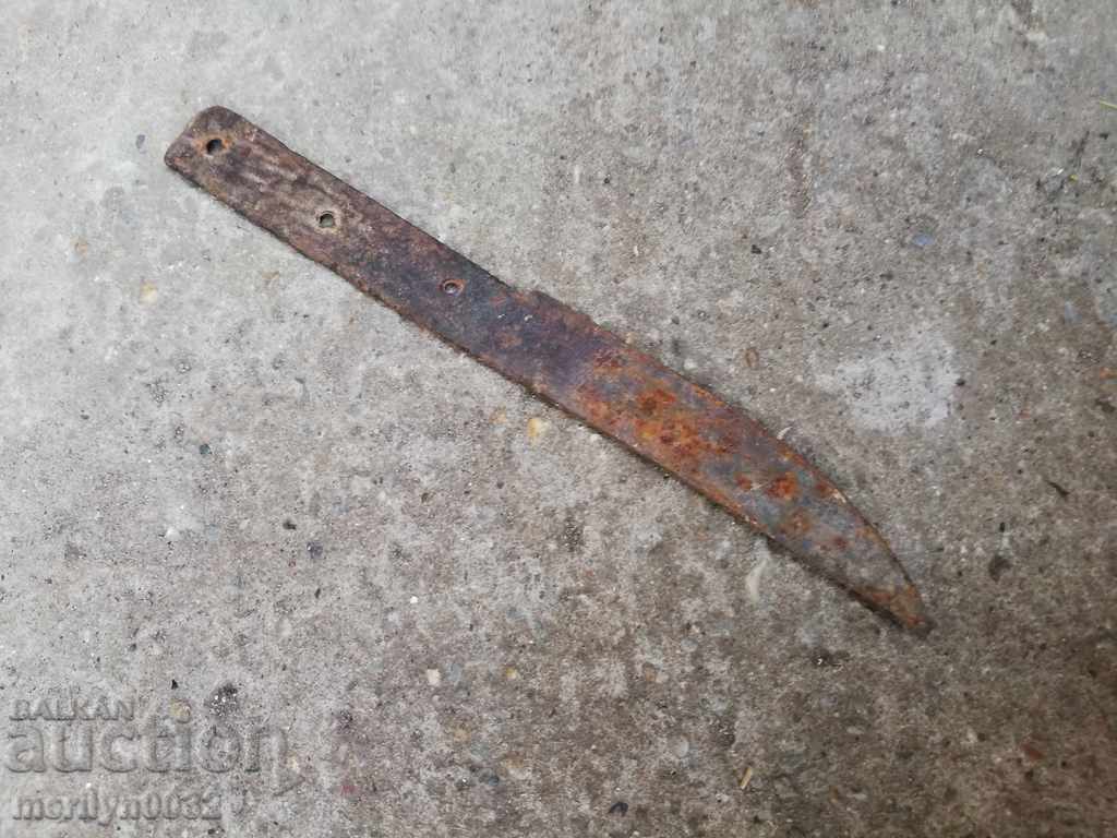 An old blade without a sharp blade with price 15.00 BGN | € 7.67 An old blade without a sharp blade with price 15.00 BGN | € 7.67
