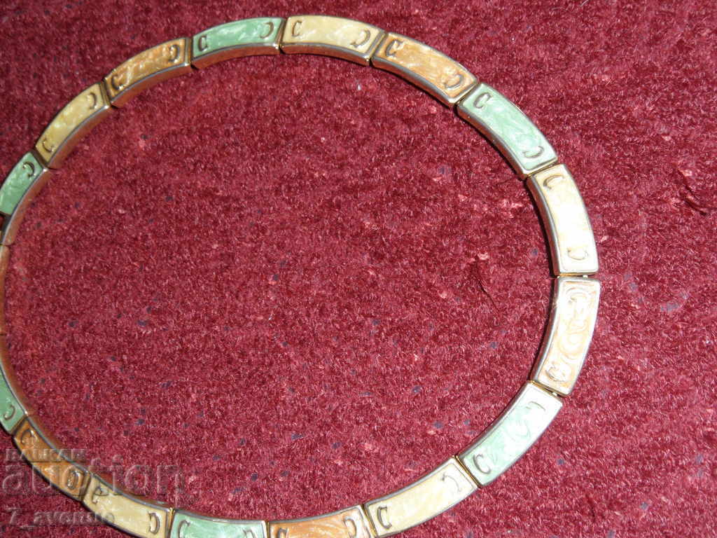 Necklace around the neck w-1cm, l-36cm Necklace around the neck w-1cm, l-36cm