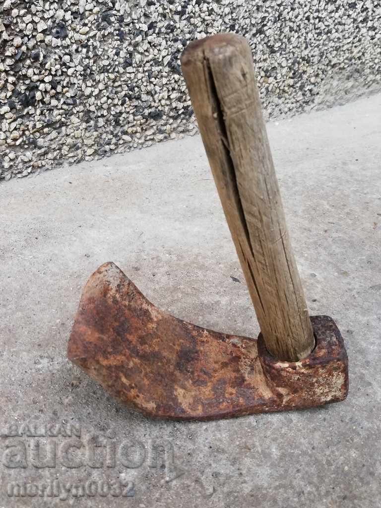 Tesla renascentist pentru săpat jgheaburi și gropi primitive cu preț € 39.80 | 77.84 BGN