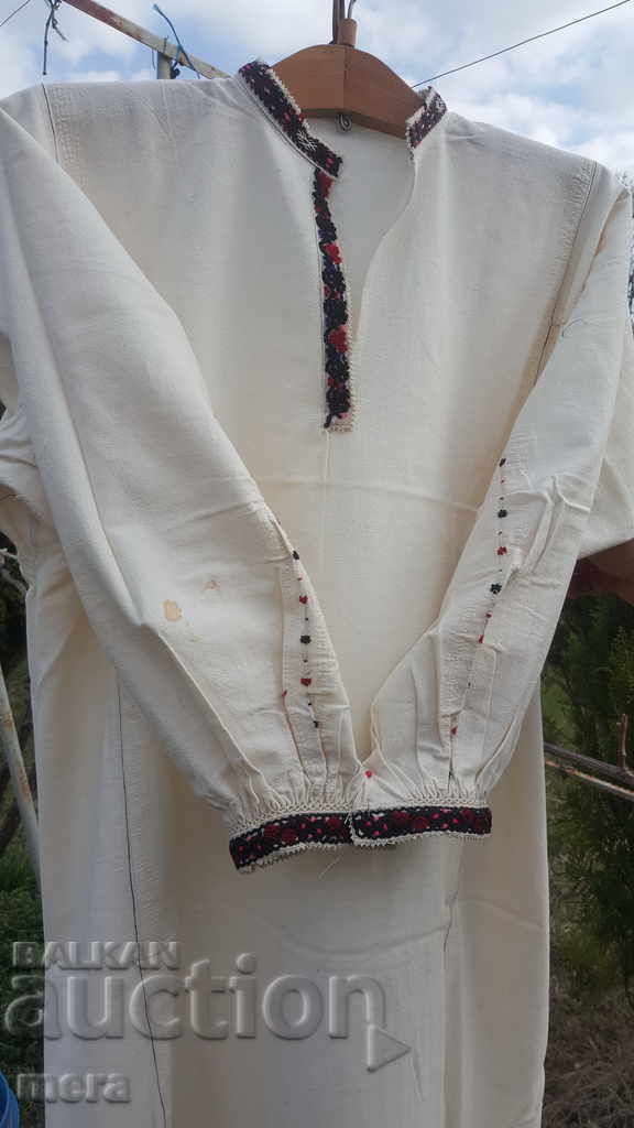 Delivery of Authentic shirt 5 of costume costume.