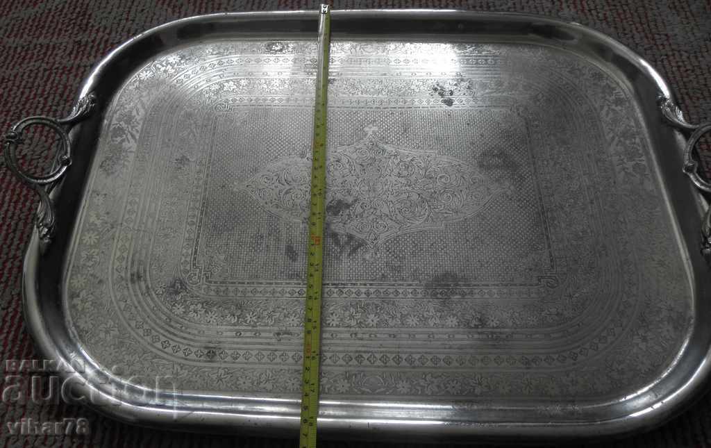 Livrarea Vechi tavă mare cu ornamente
