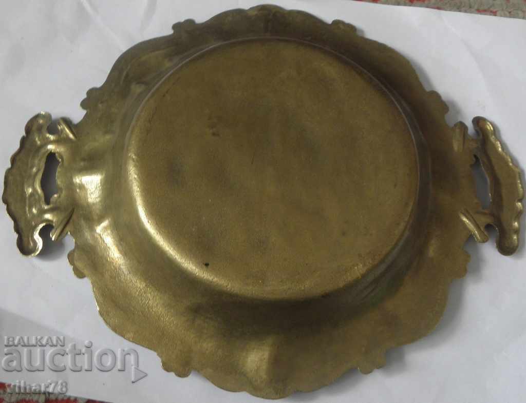 a small old brass tray - 5 a small old brass tray - 5