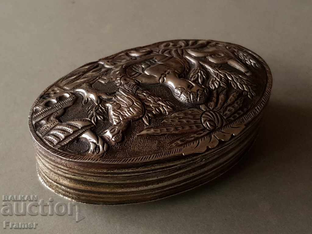 Аукцион Рядка Българска Възрожденска Кутийка за енфие кутия СРЕБРО Аукцион Рядка Българска Възрожденска Кутийка за енфие кутия СРЕБРО