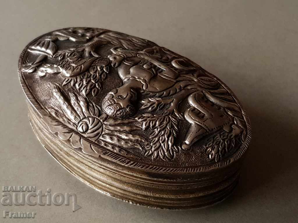 Livrarea Rară Renaștere Bulgară Enfei Cutie argintie Livrarea Rară Renaștere Bulgară Enfei Cutie argintie