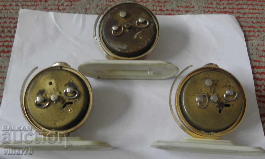 LOT OF THREE PUPPIES-GLOSSARY - 6 LOT OF THREE PUPPIES-GLOSSARY - 6