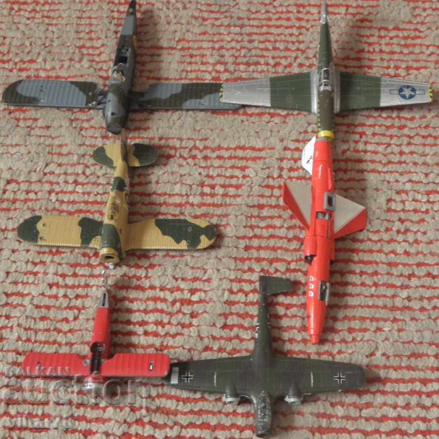LOT OF OLD AIRPLANES-COLLECTION-ACCOMPLISHED