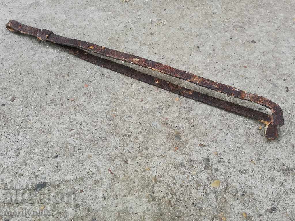 Old dilaf, mash, wrought iron for a furnace with price 24.00 BGN | € 12.27 Old dilaf, mash, wrought iron for a furnace with price 24.00 BGN | € 12.27