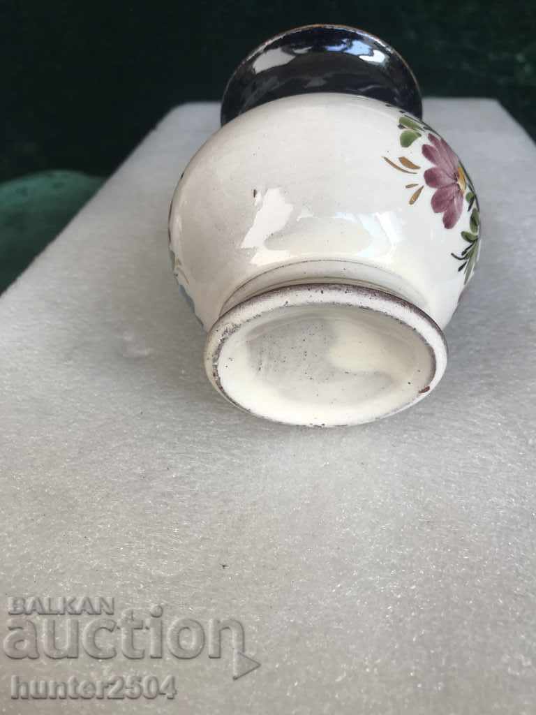 Vase-11 cm high. with price 11.95 BGN | € 6.11 Vase-11 cm high. with price 11.95 BGN | € 6.11