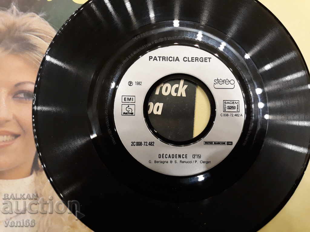 Auction Gramophone record - small format - Patricia Clerget Auction Gramophone record - small format - Patricia Clerget